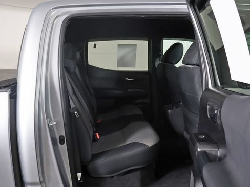 Used 2022 Toyota Tacoma TRD Off-Road AWD/4WD image 28