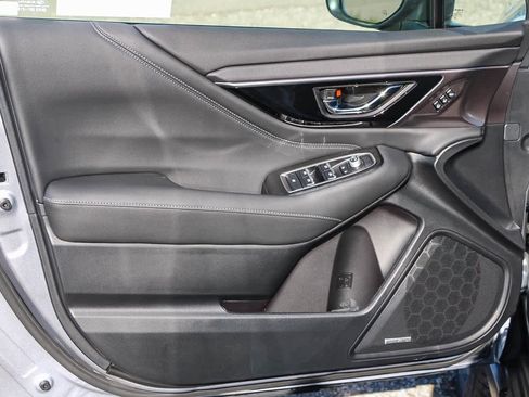 New 2025 Subaru Outback Limited image 19