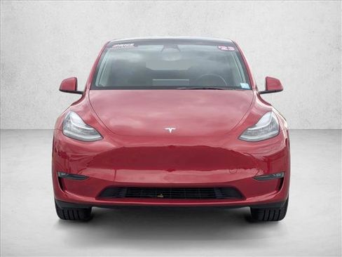 Used 2023 Tesla Model Y Long Range image 2