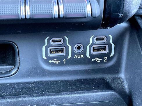 Certified 2023 RAM 1500 Laramie image 19