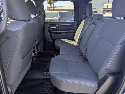 Used 2023 RAM 2500 Big Horn w/ Night Edition AWD/4WD image 9