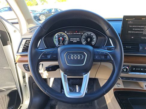 Used 2023 Audi Q5 e Premium Plus w/ Premium Plus Package image 20