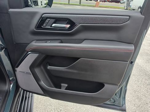 Used 2026 GMC Yukon AT4 Ultimate w/ LPO, Floor Liner Package AWD/4WD image 32