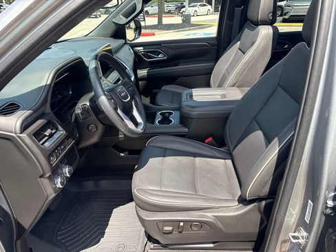 Used 2023 GMC Yukon SLT w/ SLT Premium Package RWD image 18
