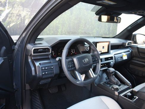 New 2026 Toyota 4Runner SR5 image 6