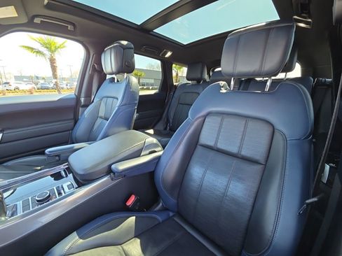Used 2019 Land Rover Range Rover Sport HSE Dynamic image 14