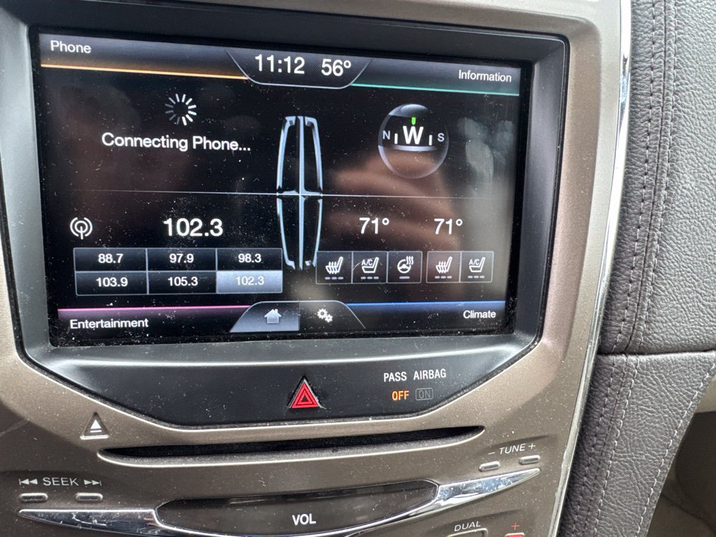 Used 2015 Lincoln MKX AWD w/ Equipment Group 101A image 11