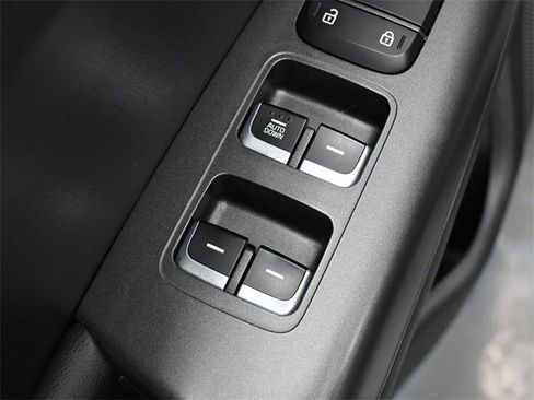 Used 2019 Kia Sportage LX image 12