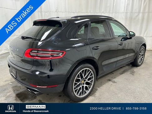 Used 2018 Porsche Macan Sport Edition image 9