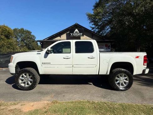 Used 2011 GMC Sierra 1500 SLE image 3