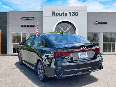 Used 2023 Kia Forte GT-Line w/ GT-Line Premium Package FWD image 3