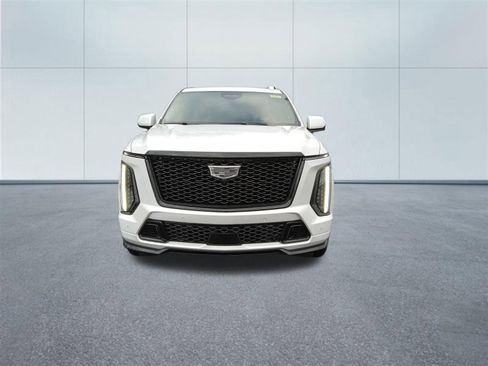 Used 2025 Cadillac Escalade V w/ LPO, ONYX Package image 5