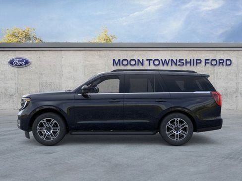 New 2026 Ford Expedition Active AWD/4WD image 3