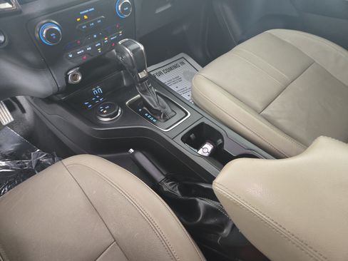 Used 2019 Ford Ranger Lariat w/ Equipment Group 501A Mid AWD/4WD image 28
