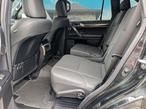 Certified 2023 Lexus GX 460 Premium AWD/4WD image 18