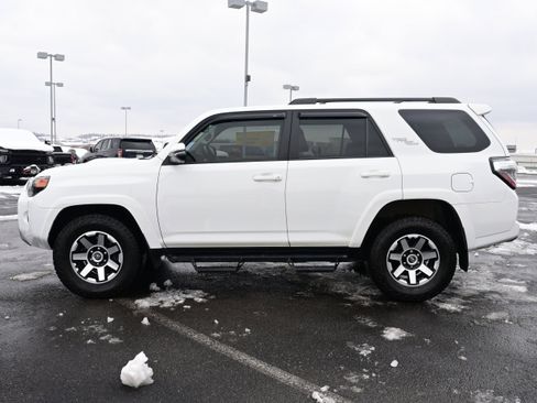 Used 2022 Toyota 4Runner TRD Off-Road Premium image 5