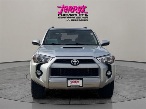 Used 2019 Toyota 4Runner TRD Off-Road image 8
