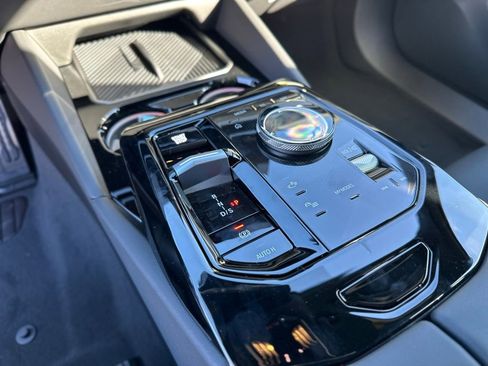 New 2026 BMW 530i xDrive w/ M Sport Package image 32