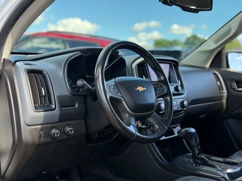 Used 2019 Chevrolet Colorado Z71 AWD/4WD image 13