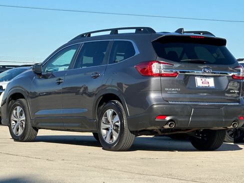Used 2025 Subaru Ascent Premium w/ Premium Package image 5