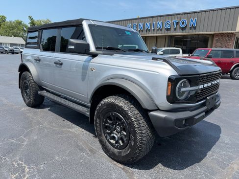 Used 2022 Ford Bronco Wildtrak AWD/4WD image 9