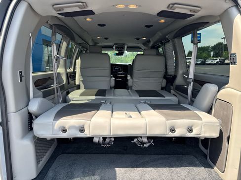 Used 2024 Chevrolet Express 2500 RWD image 19