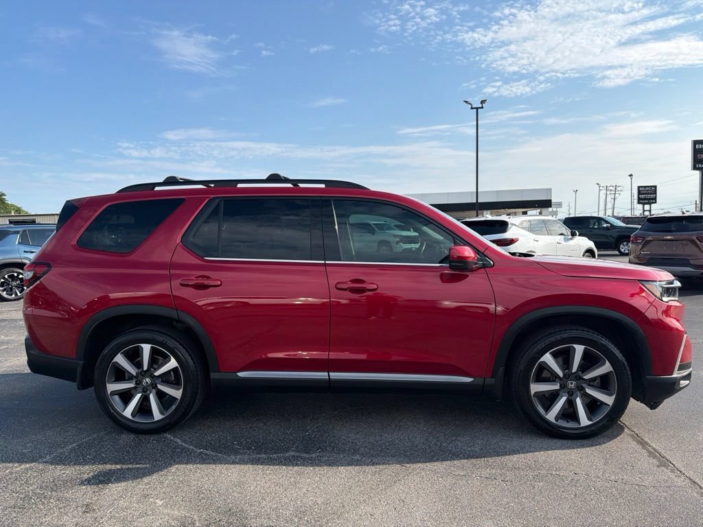 Used 2023 Honda Pilot Elite image 2