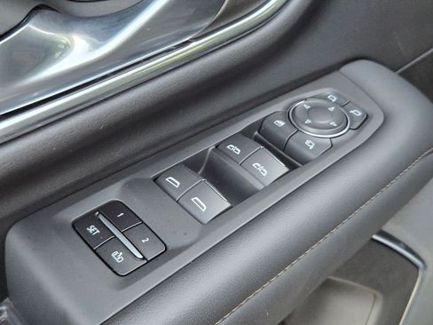 Used 2022 Chevrolet Tahoe High Country image 27