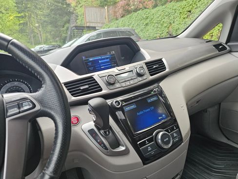 Used 2016 Honda Odyssey EX-L image 32
