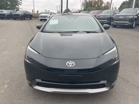 Used 2024 Toyota Prius XLE image 8