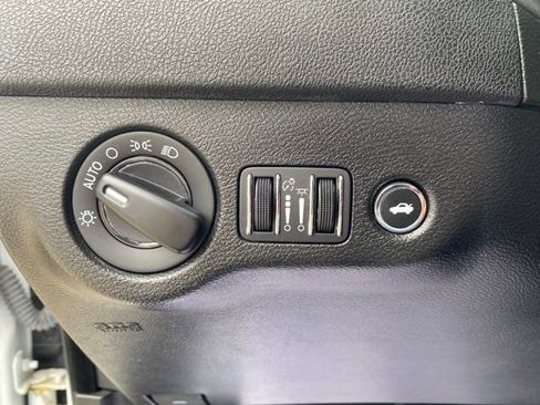 Used 2023 Dodge Charger SXT RWD image 14