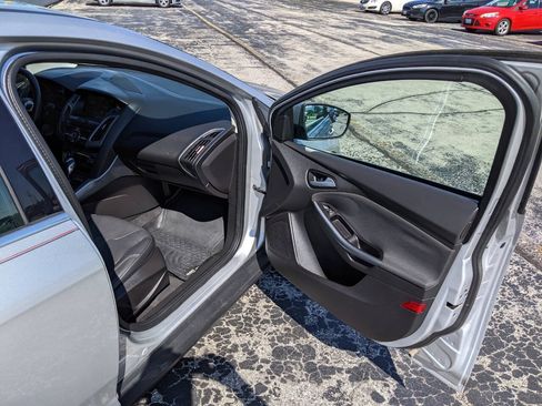 Used 2012 Ford Focus Titanium FWD image 13