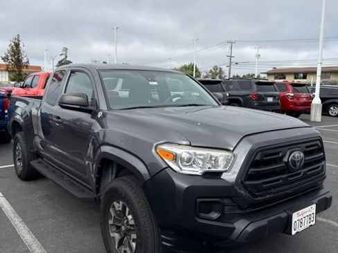 Used 2019 Toyota Tacoma SR RWD image 1