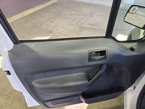 Used 2012 Ford Transit Connect XLT image 17