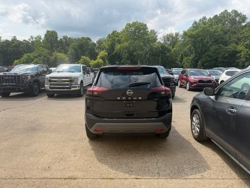 Used 2023 Nissan Rogue FWD image 5