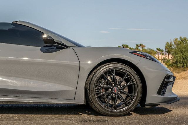 Used 2025 Chevrolet Corvette Stingray Premium Cpe w/ Z51 Performance Package RWD image 11
