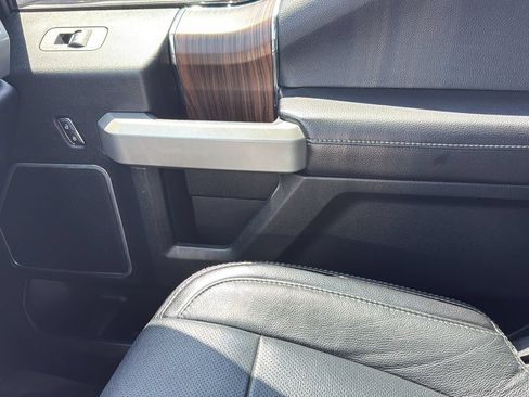 Used 2017 Ford F150 Lariat AWD/4WD image 23
