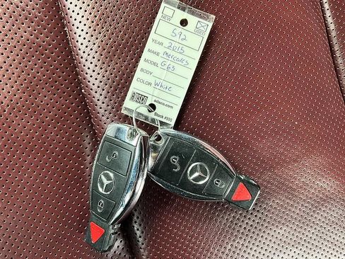 Used 2015 Mercedes-Benz G 63 AMG 4MATIC image 35