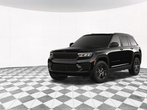 New 2025 Jeep Grand Cherokee Altitude image 17