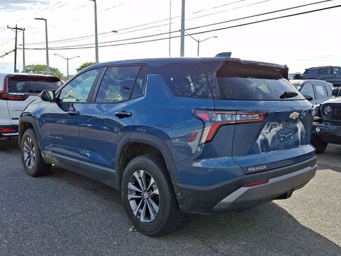Used 2025 Chevrolet Equinox LT FWD image 4