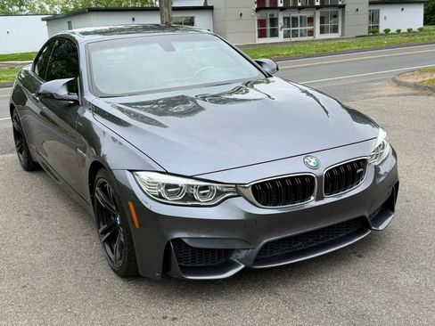 Used 2016 BMW M4 Convertible RWD image 4