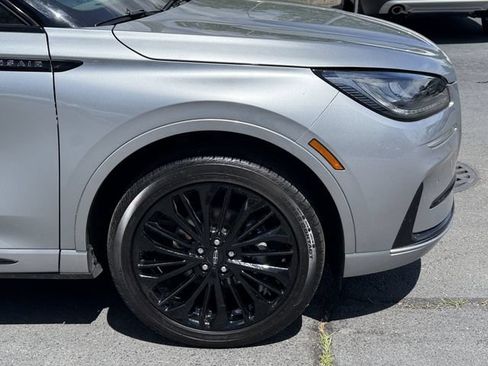 Certified 2023 Lincoln Corsair AWD w/ Equipment Group 101A image 9