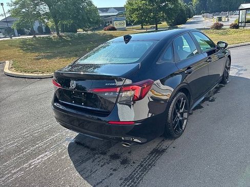 Used 2025 Honda Civic Sport image 9