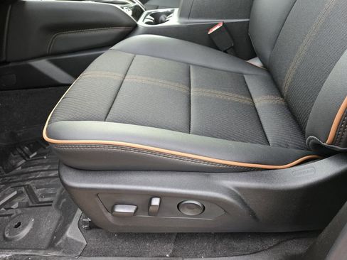 New 2026 GMC Canyon AT4 image 17