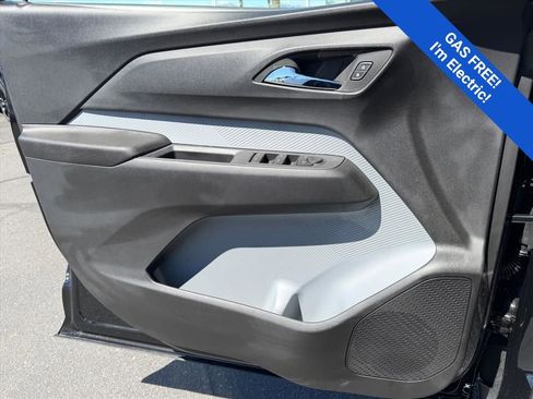 New 2027 Chevrolet Bolt LT w/ Comfort Package FWD image 9
