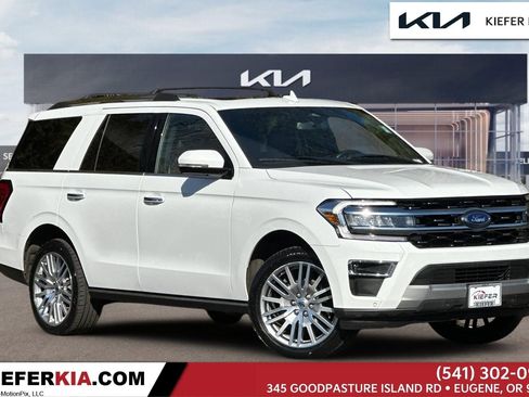 Used 2024 Ford Expedition Limited image 1