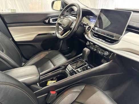 Used 2022 Jeep Compass Limited w/ Sun and Sound Group image 28