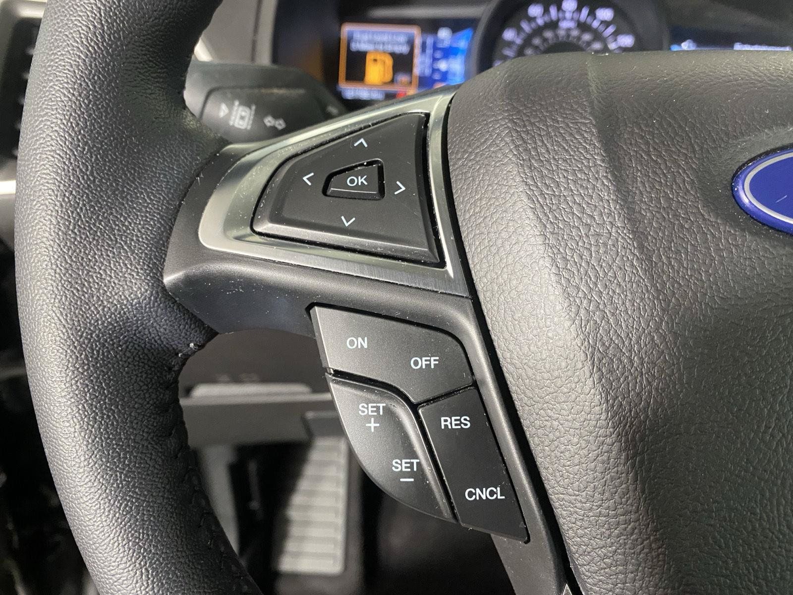Used 2023 Ford Edge SEL w/ Convenience Package AWD/4WD image 16