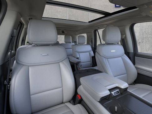New 2026 Ford Expedition Platinum AWD/4WD image 12