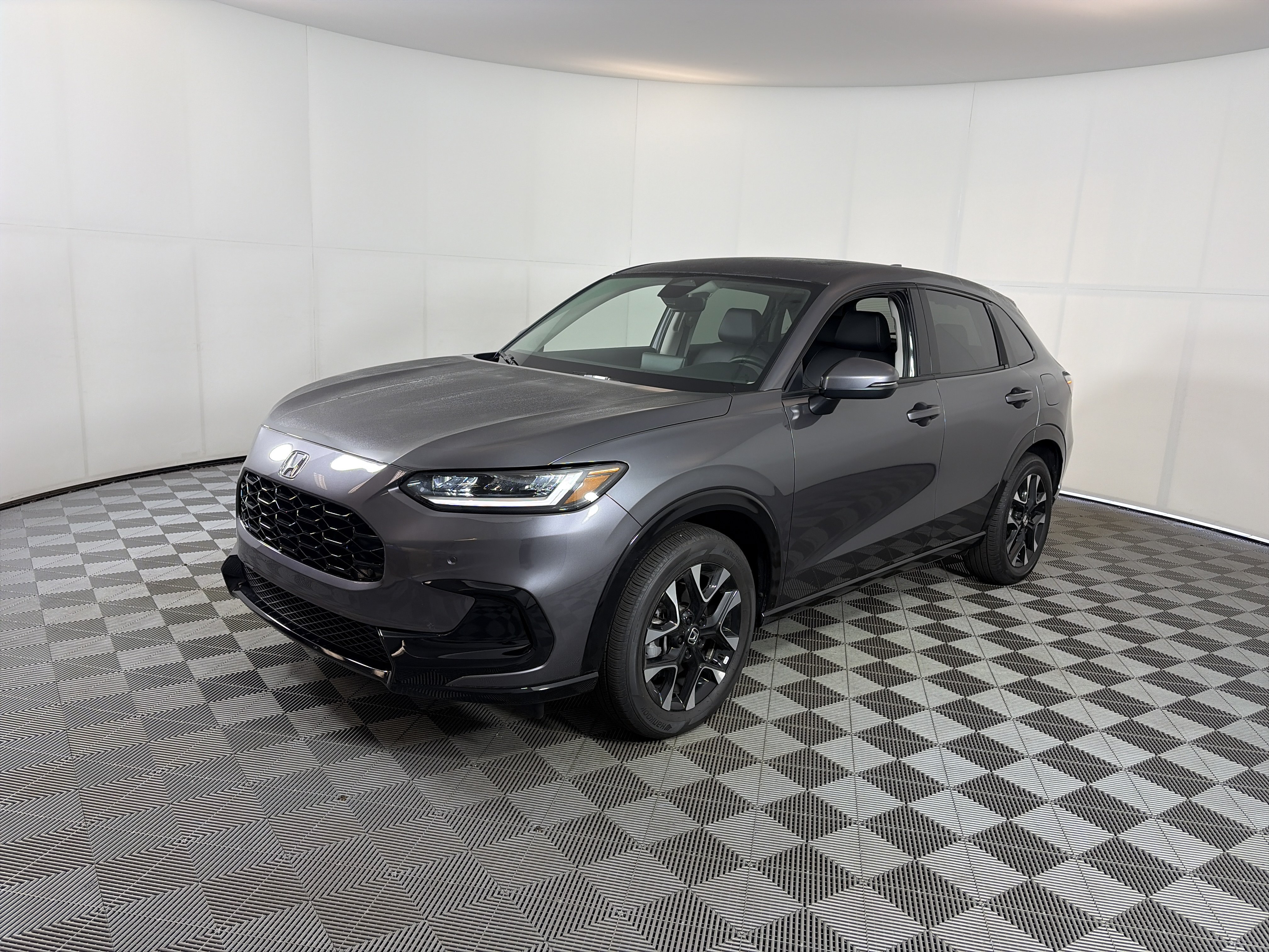 Used 2026 Honda HR-V EX-L image 2